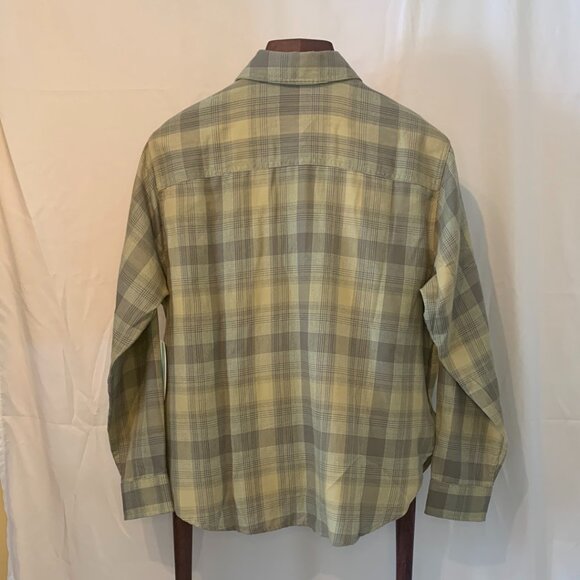 Marmot Women Fairfax Lightweight Boyfriend Flannel Shirt Wheat Large NWT Outdoor - Picture 3 of 11